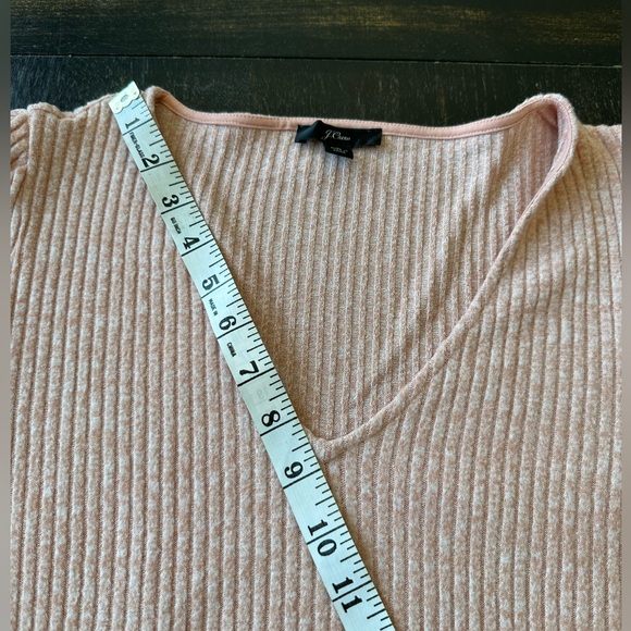 J. Crew Puff Sleeve Soft Ribbed V-neck
Sweater Top. Size Large - Picture 5 of 9